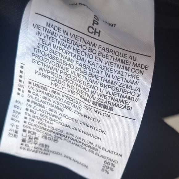 Banana Republic Black Sleeveless 3/4 Zip Back Women's Top Size S - Picture 9 of 9